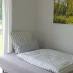 Apartment Dreier-ley